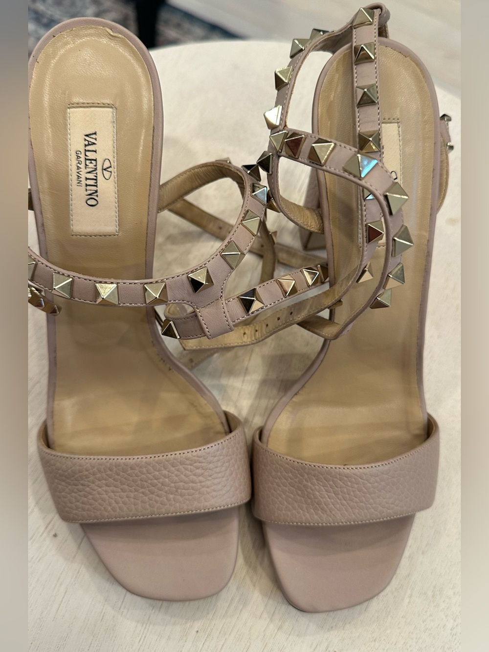 Valentino Garavani Rockstud Leather Block Heel Sandals – Size 39 / US 9 - Picture 4 of 9